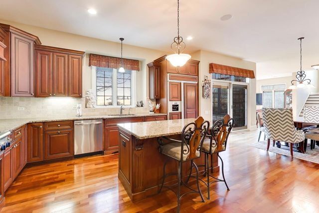 1420 W Longwood Drive, Bull Valley, IL 60098