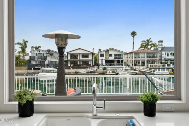 4010 Romany Drive, Oxnard, CA 93035
