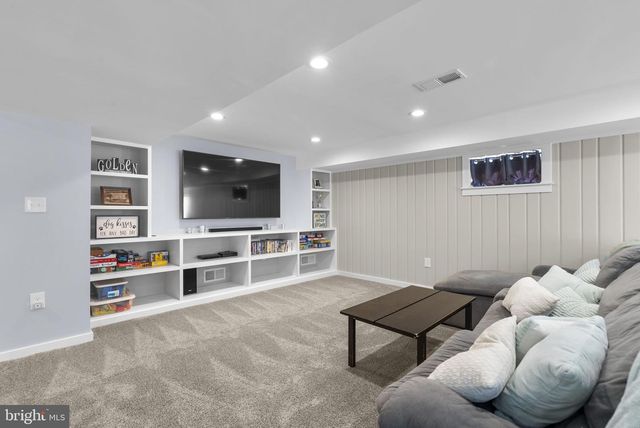 1124 TANLEY RD, Silver Spring, MD 20904