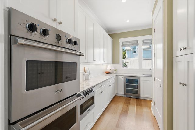 924 Pitt Street, Mount Pleasant, SC 29464