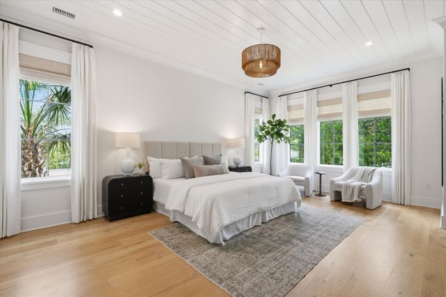 924 Pitt Street, Mount Pleasant, SC 29464
