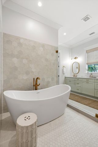 924 Pitt Street, Mount Pleasant, SC 29464