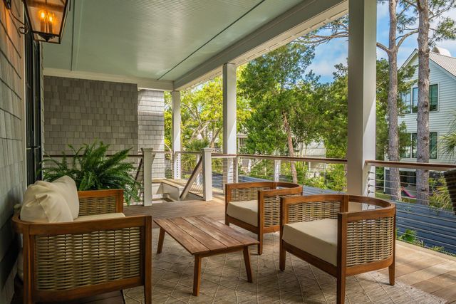 924 Pitt Street, Mount Pleasant, SC 29464