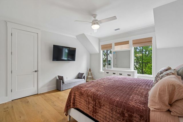 924 Pitt Street, Mount Pleasant, SC 29464