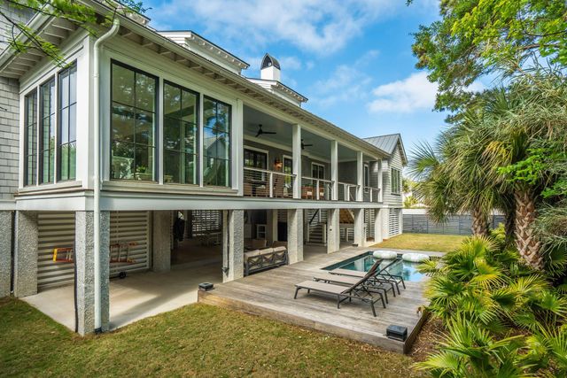 924 Pitt Street, Mount Pleasant, SC 29464