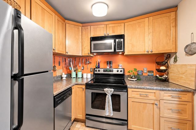 157 Winnisimmet St 1D, Chelsea, MA 02150