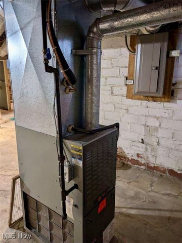 21950 Euclid Avenue, Euclid, OH 44117