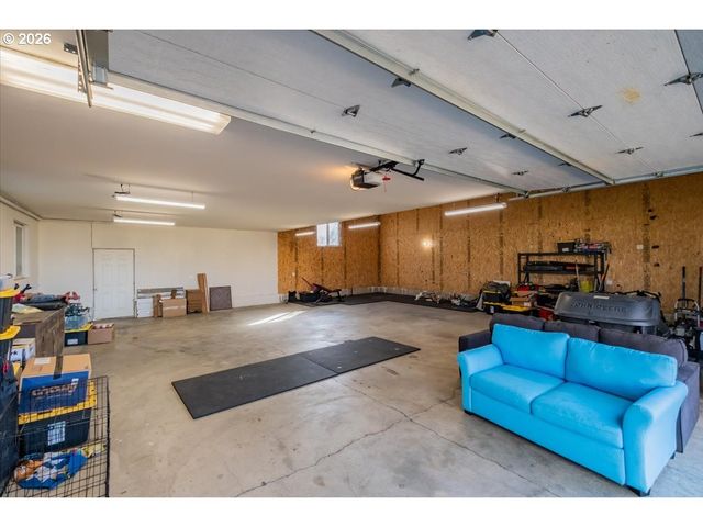 35897 BRYANT Dr, Albany, OR 97321