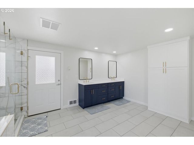 35897 BRYANT Dr, Albany, OR 97321