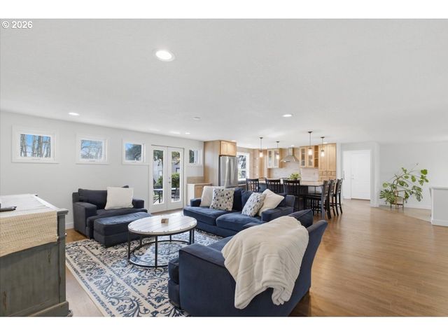 35897 BRYANT Dr, Albany, OR 97321