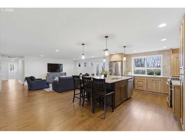 35897 BRYANT Dr, Albany, OR 97321