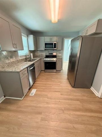 2005 Benson Avenue SE, Smyrna, GA 30080