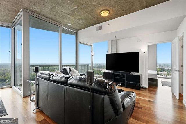 3324 Peachtree Road NE 2202, Atlanta, GA 30326