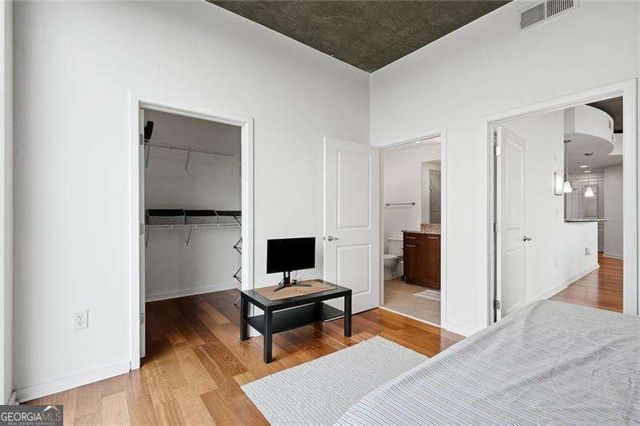 3324 Peachtree Road NE 2202, Atlanta, GA 30326