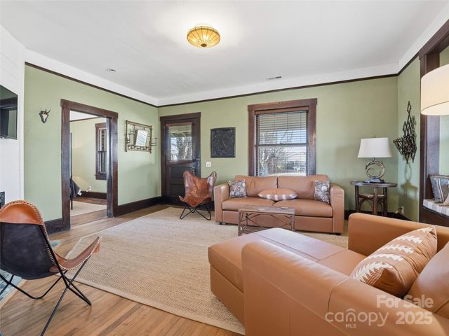 12 Sals Lane, Brevard, NC 28712