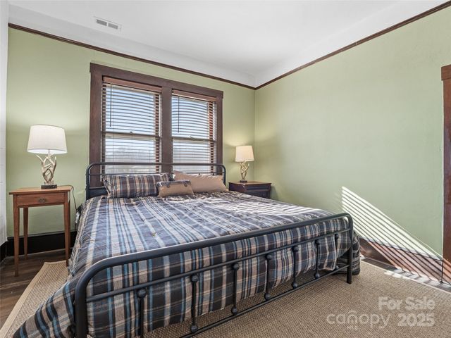 12 Sals Lane, Brevard, NC 28712