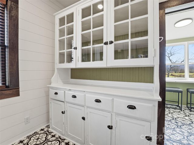 12 Sals Lane, Brevard, NC 28712