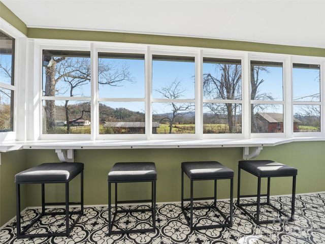 12 Sals Lane, Brevard, NC 28712