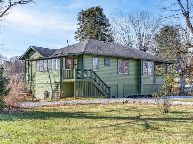 12 Sals Lane, Brevard, NC 28712