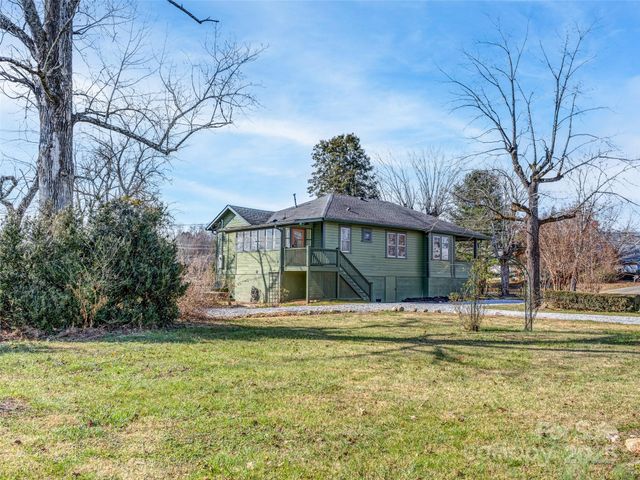 12 Sals Lane, Brevard, NC 28712