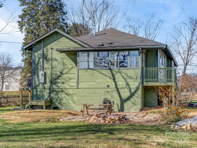 12 Sals Lane, Brevard, NC 28712