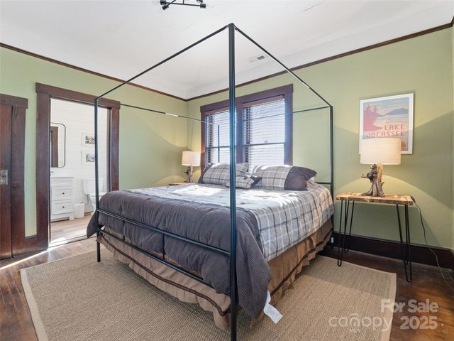 12 Sals Lane, Brevard, NC 28712