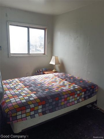 16508 Strathmoor Street, Detroit, MI 48235