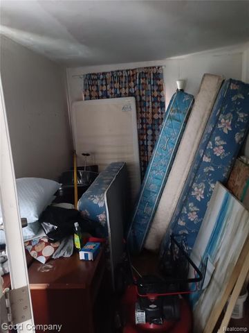 16508 Strathmoor Street, Detroit, MI 48235