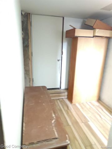 16508 Strathmoor Street, Detroit, MI 48235