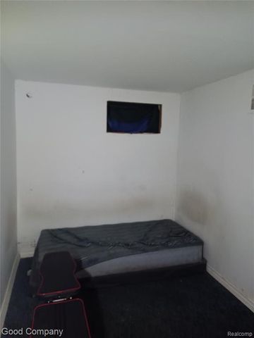 16508 Strathmoor Street, Detroit, MI 48235