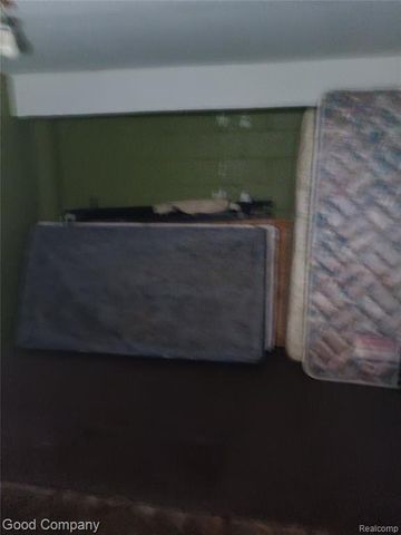 16508 Strathmoor Street, Detroit, MI 48235