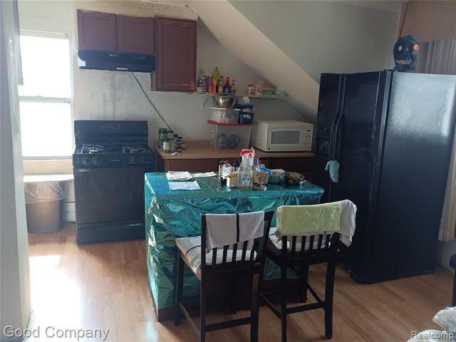 16508 Strathmoor Street, Detroit, MI 48235