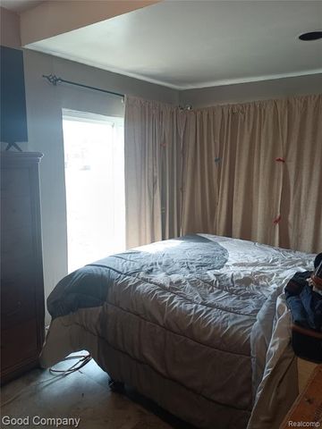 16508 Strathmoor Street, Detroit, MI 48235