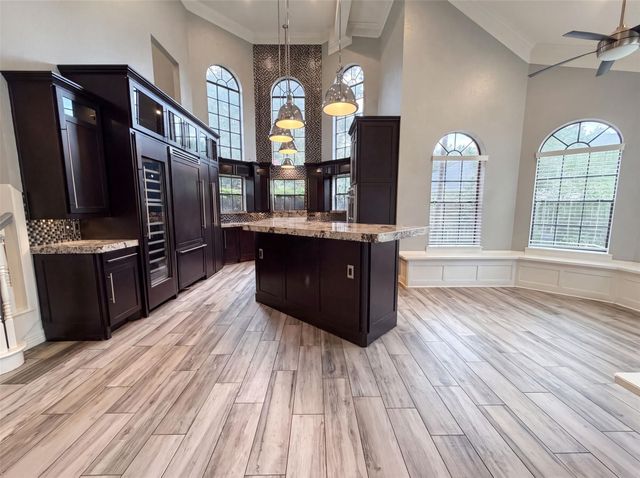 6127 Willowcrest Court, Spring, TX 77389