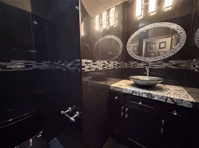 6127 Willowcrest Court, Spring, TX 77389