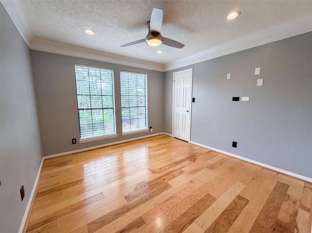6127 Willowcrest Court, Spring, TX 77389
