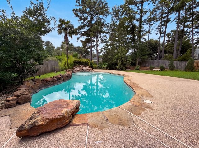 6127 Willowcrest Court, Spring, TX 77389