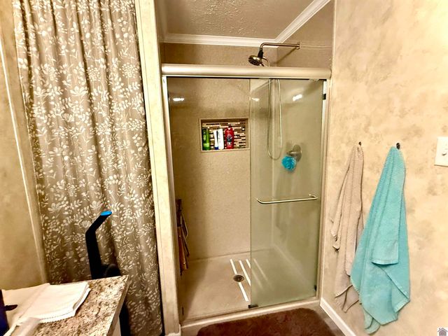 1211 Lawson Rd, Murray, KY 42071