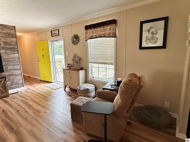 1211 Lawson Rd, Murray, KY 42071