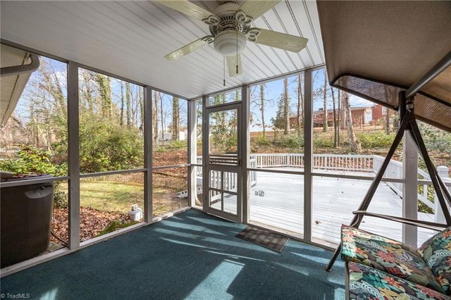 507 Valleybrook Drive, Jamestown, NC 27282