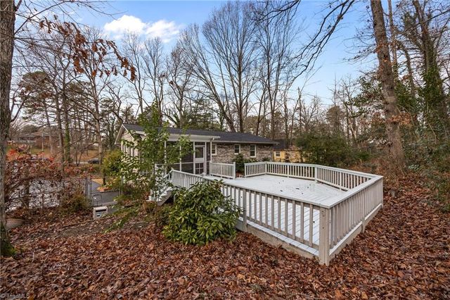 507 Valleybrook Drive, Jamestown, NC 27282