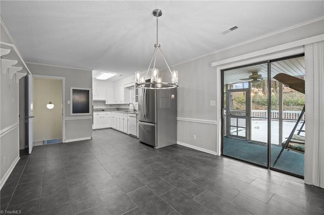 507 Valleybrook Drive, Jamestown, NC 27282