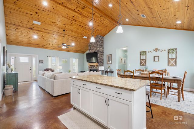 24912 Brewer Road, Robertsdale, AL 36567
