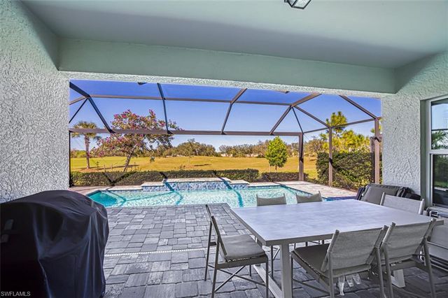 2925 Willow Ridge CT, Fort Myers, FL 33905