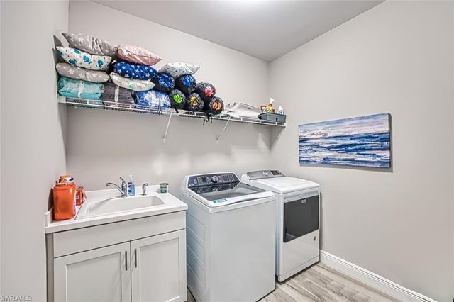 2925 Willow Ridge CT, Fort Myers, FL 33905