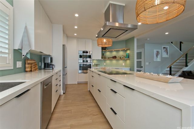 445 Keolu Drive, Kailua, HI 96734