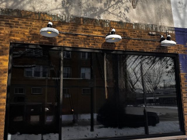 3034 N PULASKI Road, Chicago, IL 60641