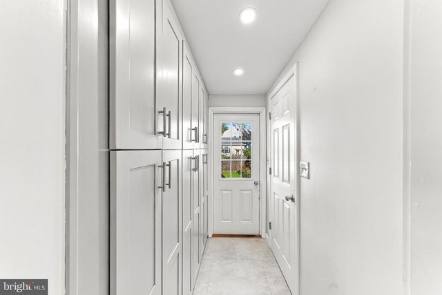 226 EDGEMONT AVE, Ardmore, PA 19003