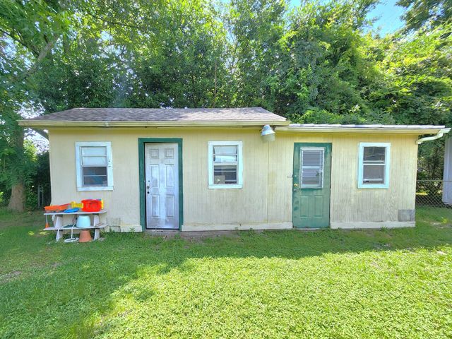 221 Destin Drive, Mary Esther, FL 32569