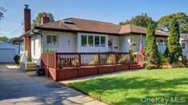 486 Poplar Lane, East Meadow, NY 11554